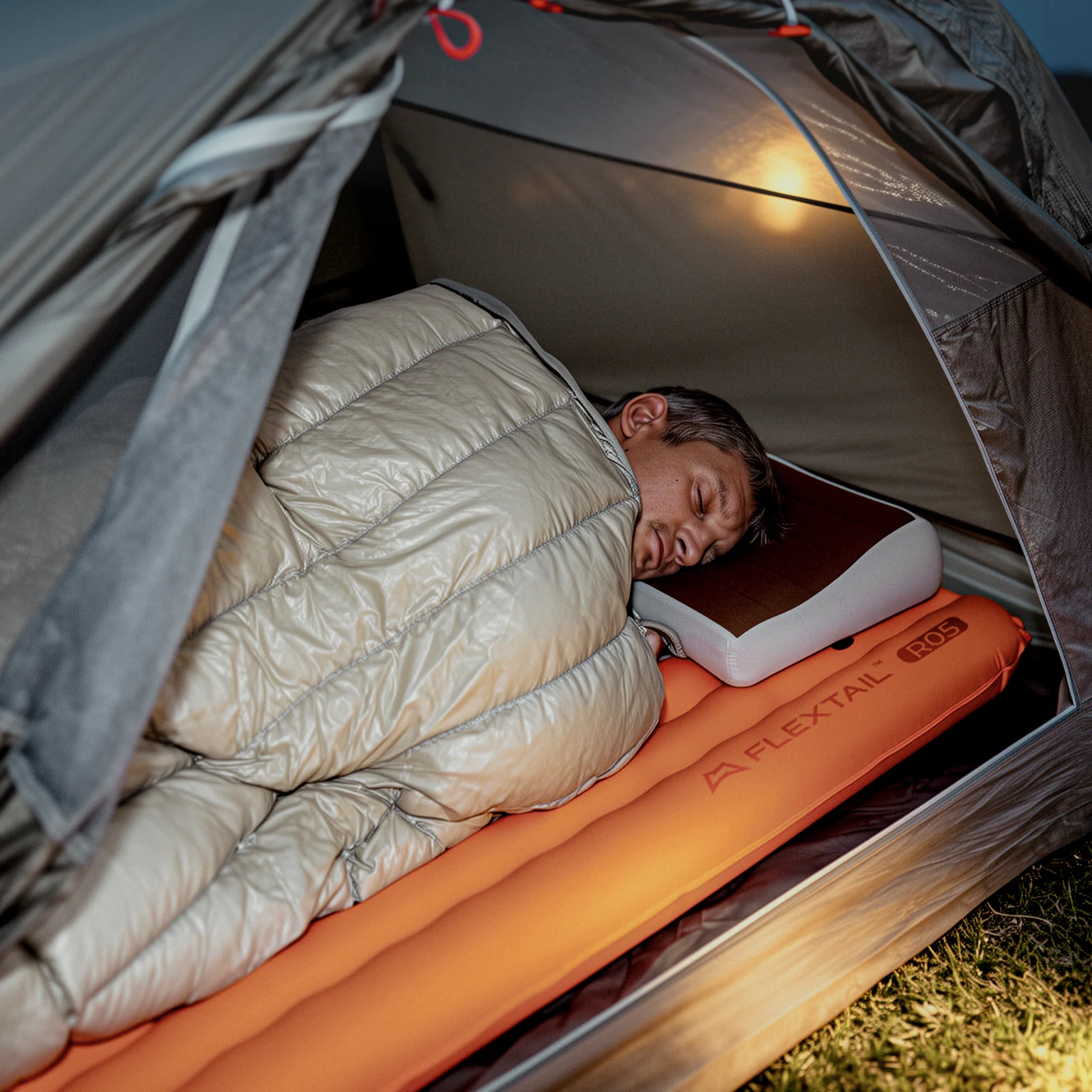 TINY Sleeping Pad R05 Large- Larger, Lighter, More Comfortable (196cm, 5.6 R-value） - Image 13